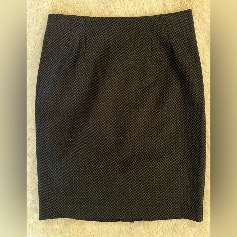Amanda + Chelsea Thick Stretchy Pencil Skirt Size 10